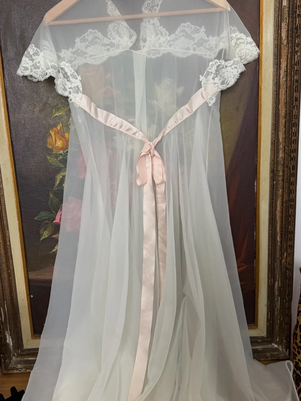 1950-1960 classic Vanity Fair Sheer Lace-Trim Long Robe with Pink Satin Tie